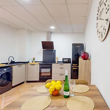 Cor En El Corazon De Denia, A Pasos Del Puerto Y La Playa By Family Homes *
